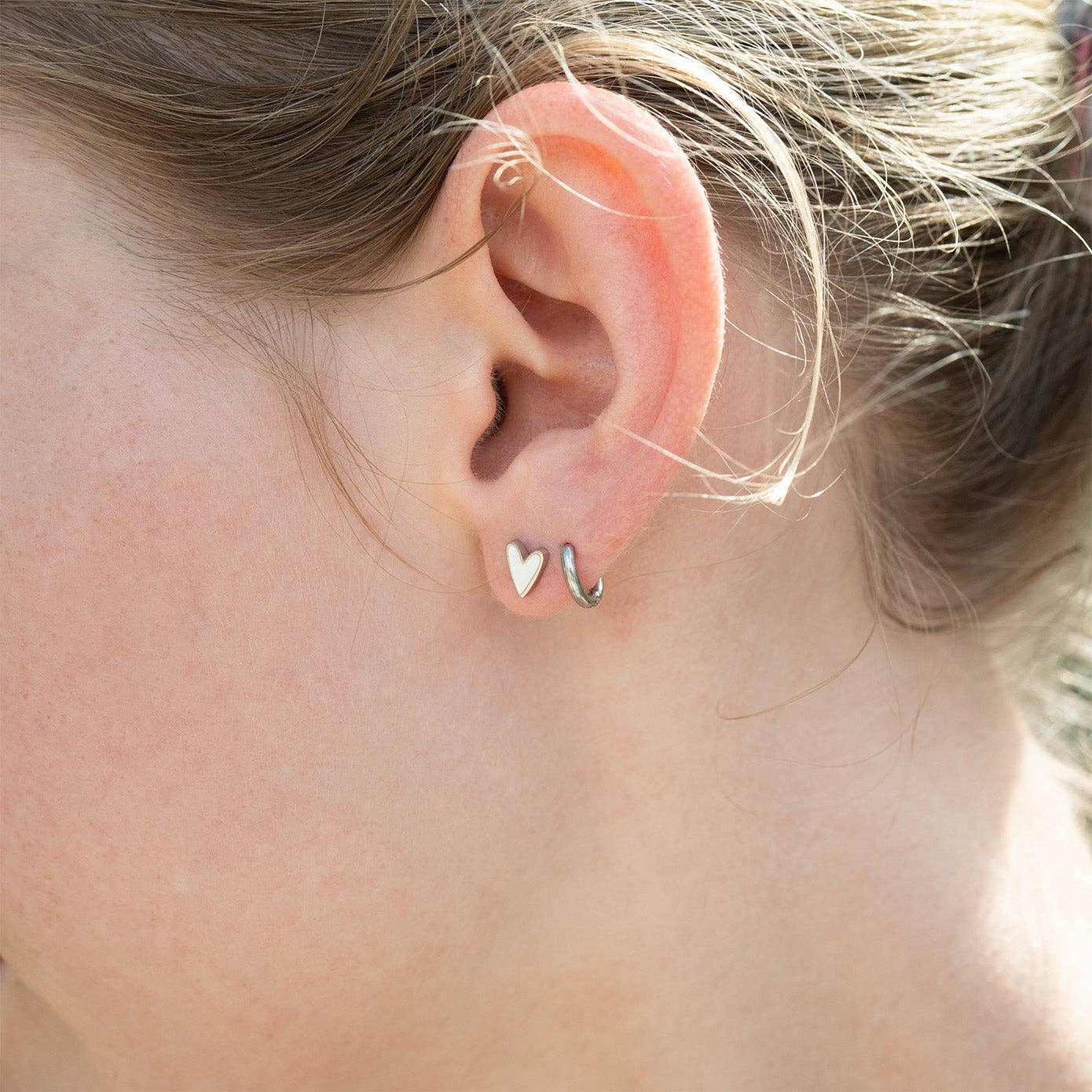 18K Stainless Steel White Heart Stud Earrings