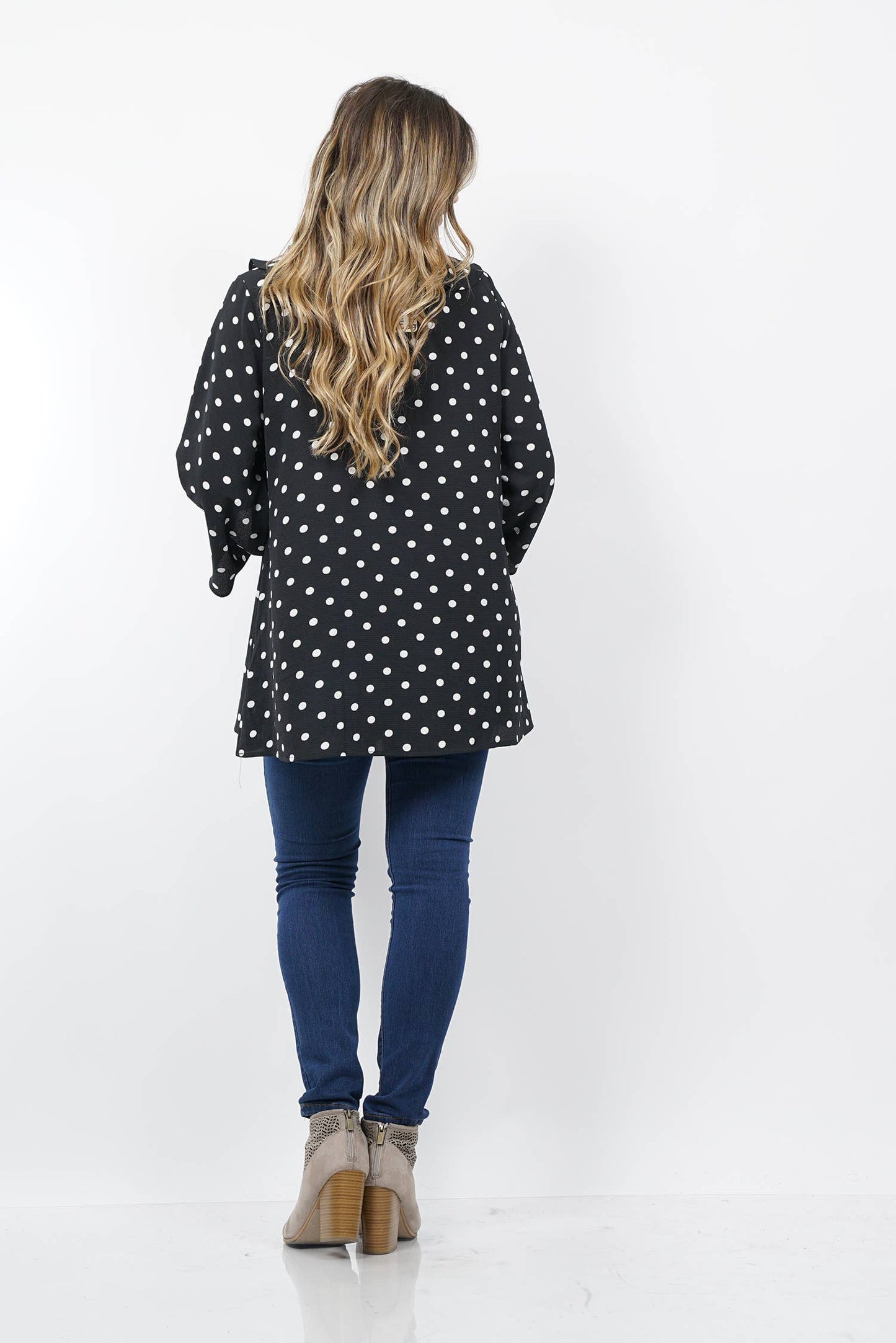 3/4 sleeve polka dot top