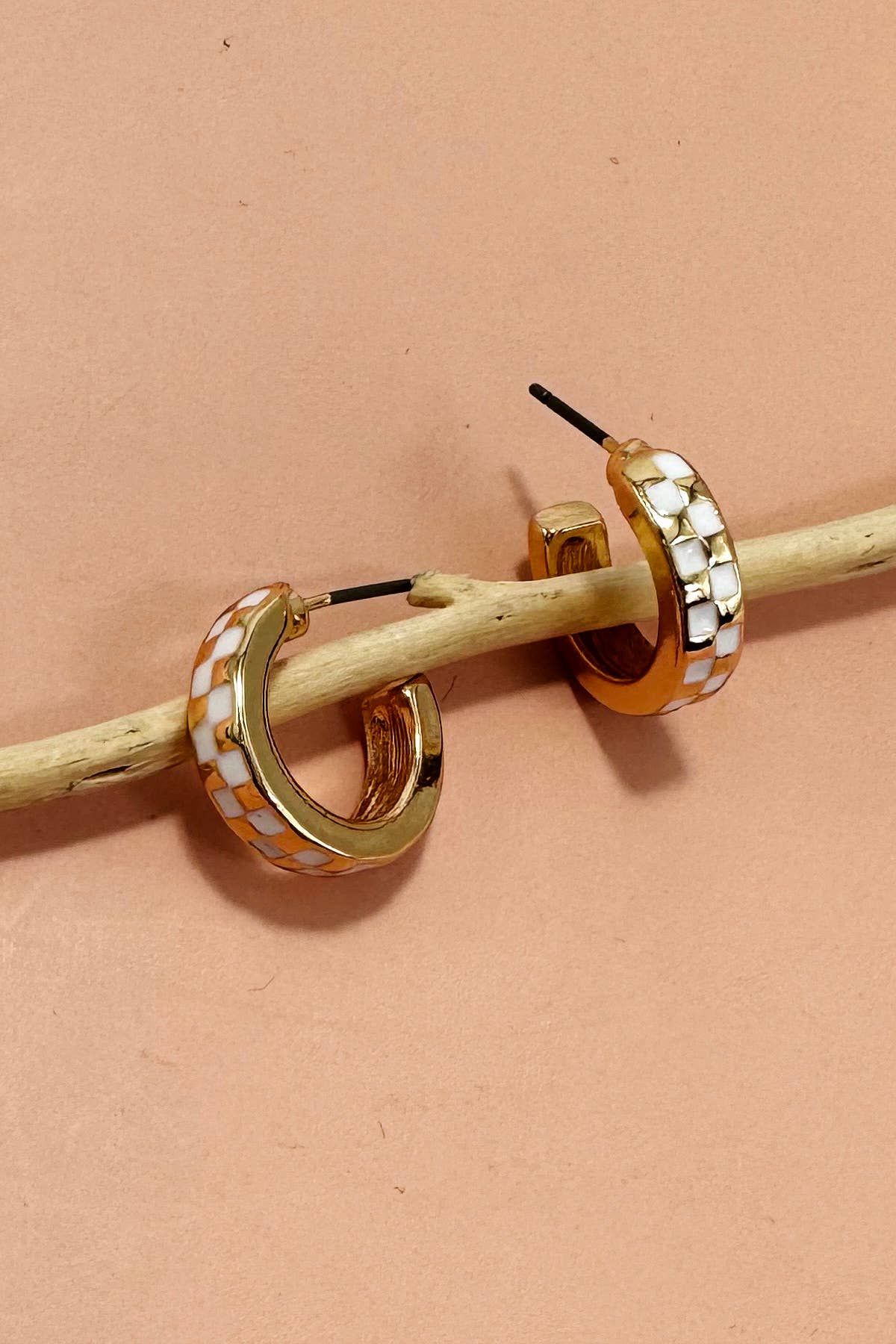 Mini checkered huggies