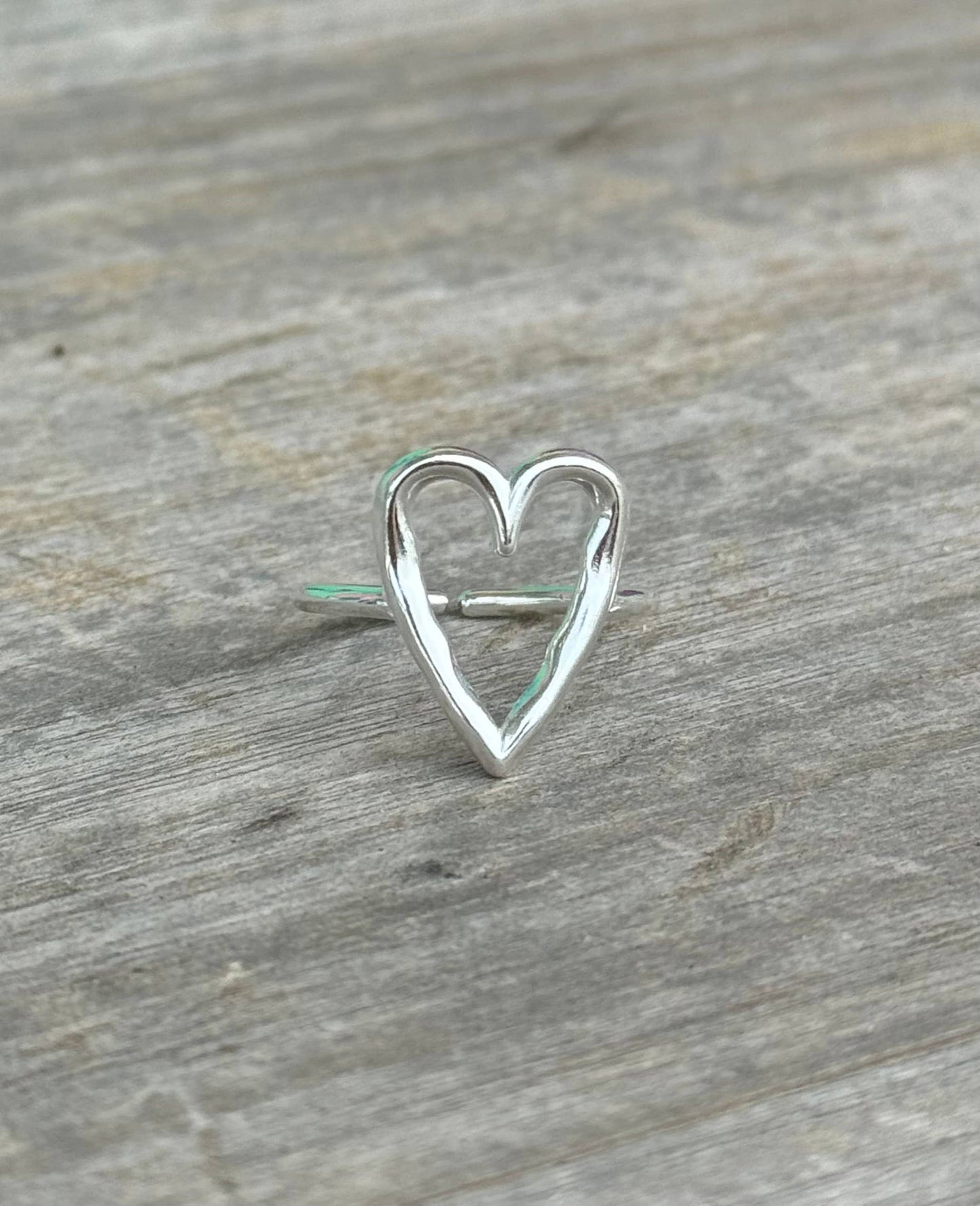 Dainty Heart Ring