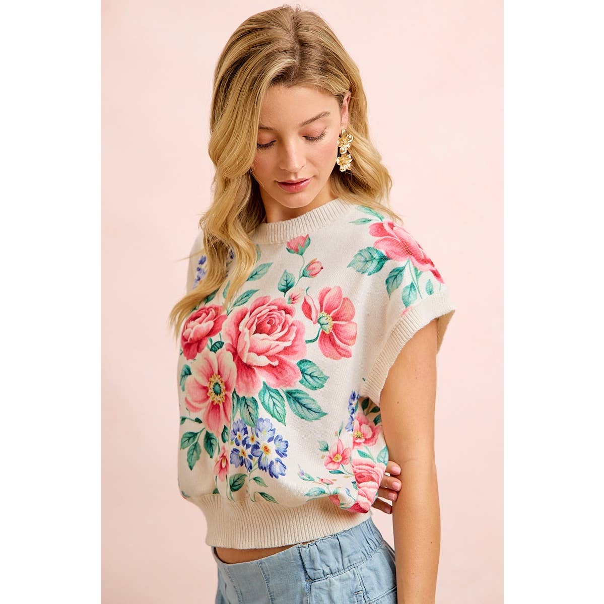 Floral artwork printed short sleeve sweater