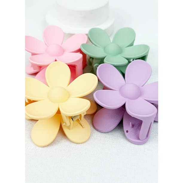 Pastel Tone Daisy Hair Clips
