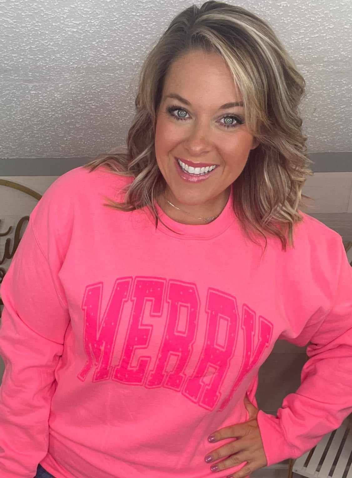 Merry pink sweatshirt crew neck