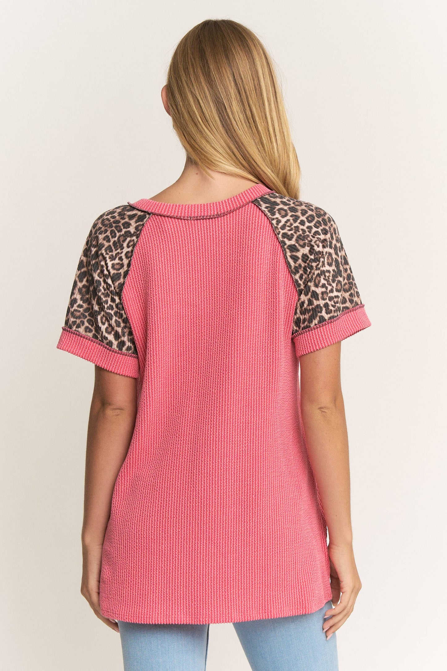 Animal contrast coral top