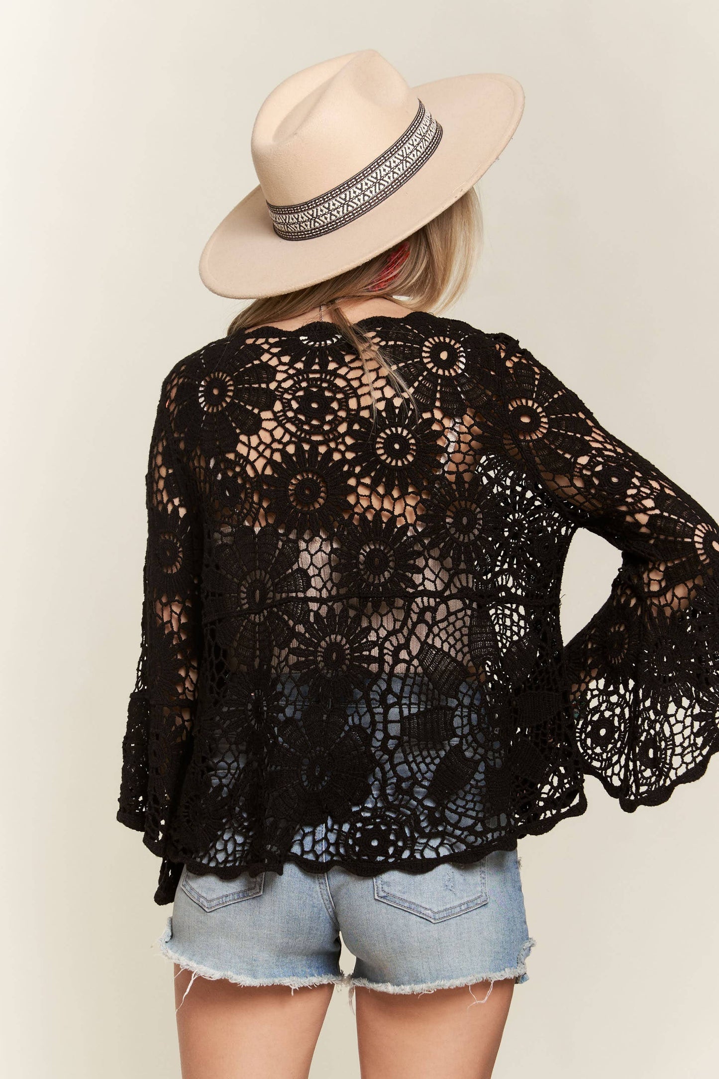 Bell sleeve crochet top - black