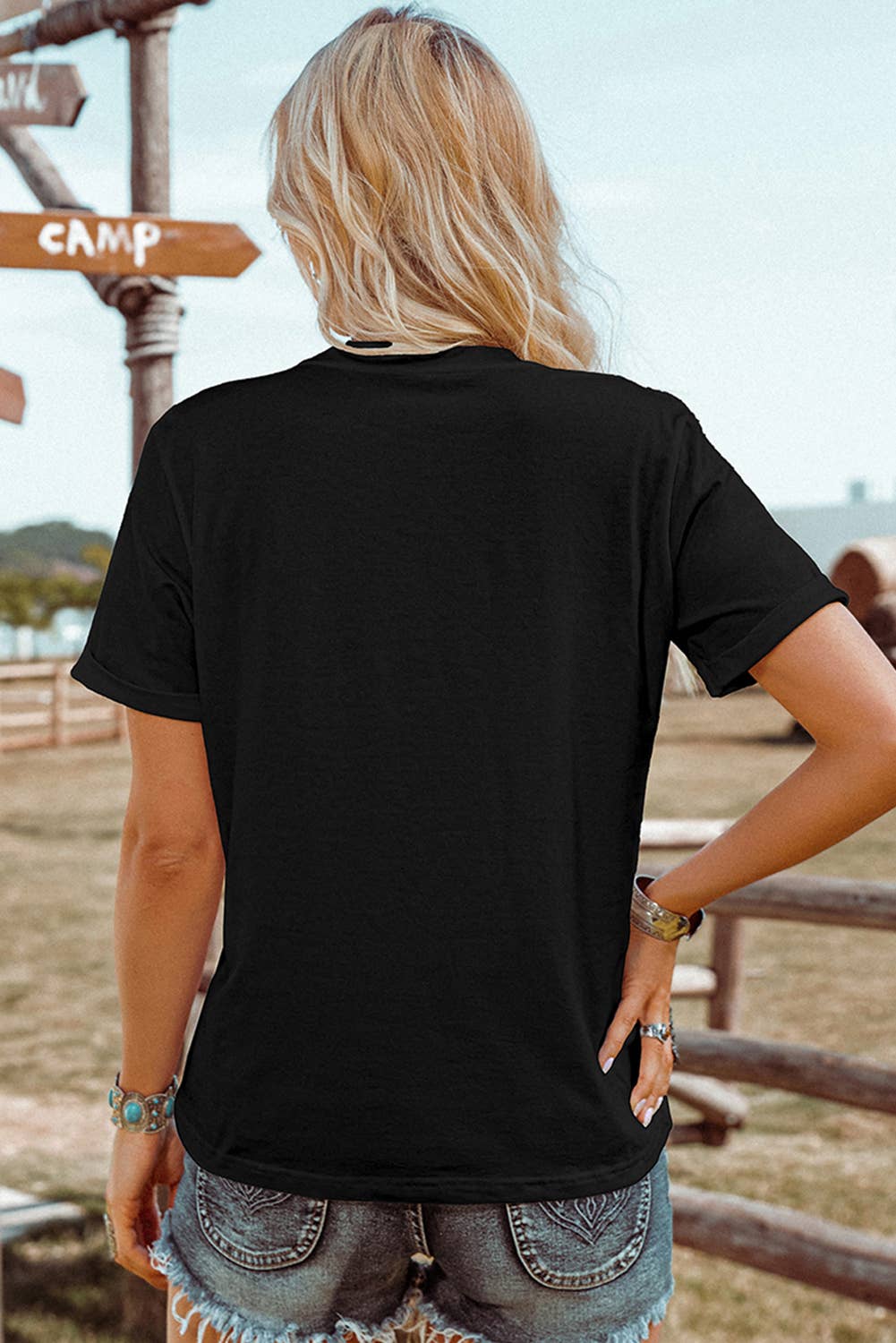 MAMA Crew Neck Graphic Tee