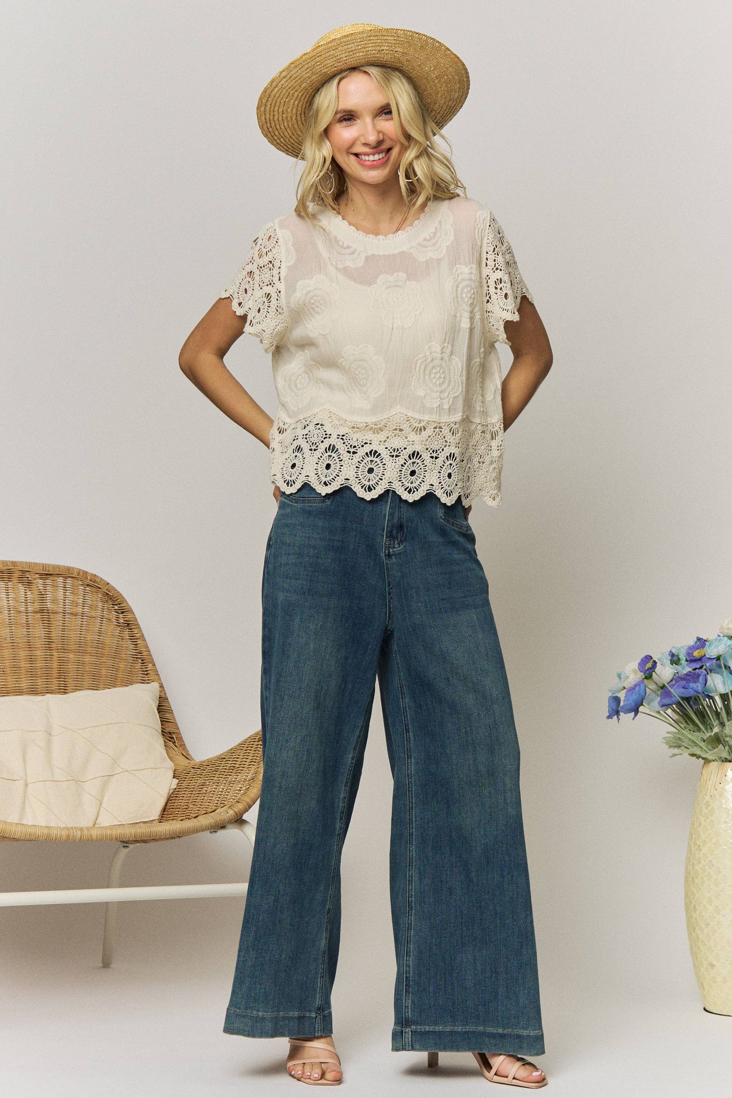Lace cotton top
