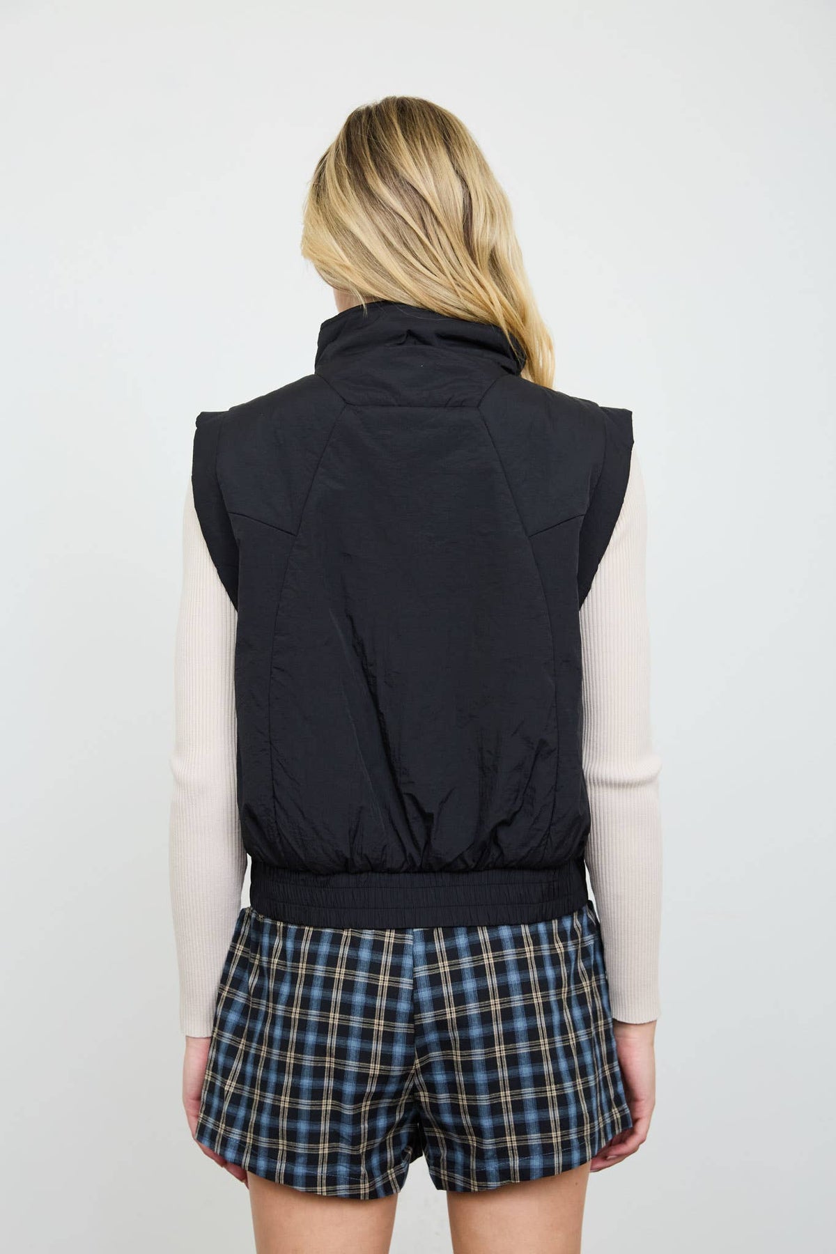 Cropped mock neck snap puffer vest