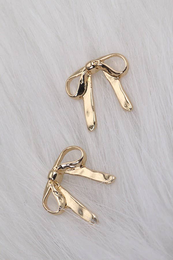 Bow stud earrings