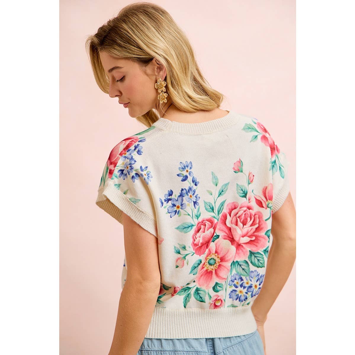 Floral artwork printed short sleeve sweater