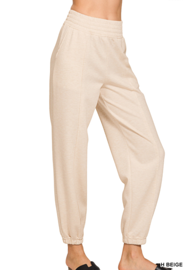 Scuba joggers with pockets