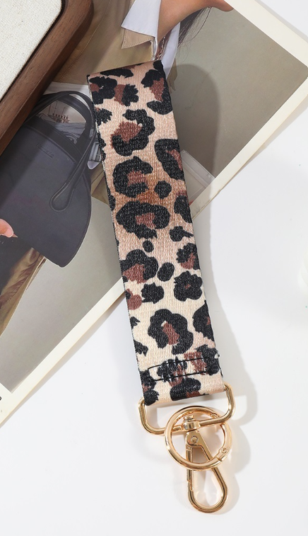 Weave wristlet keychains